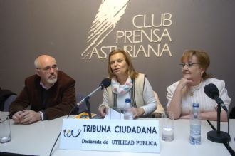 Javier Gmez, Carme Riera y Lola F. Lucio