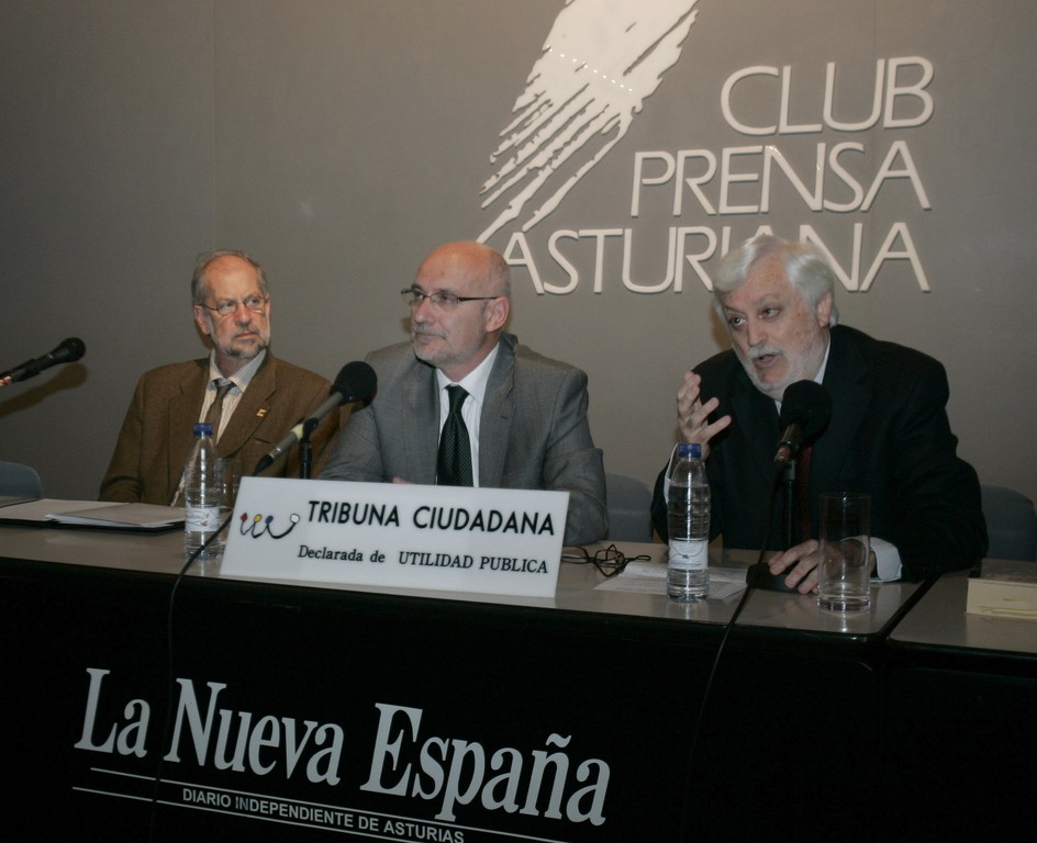 FRANCISCO VEIGA