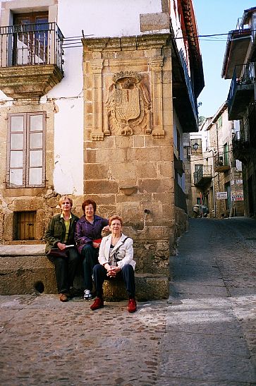 Dolores Surez, Victorina Daz y Lali Gonzlez