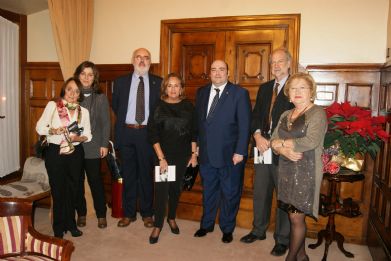 Miembros de Tribuna y el Alcalde de Oviedo