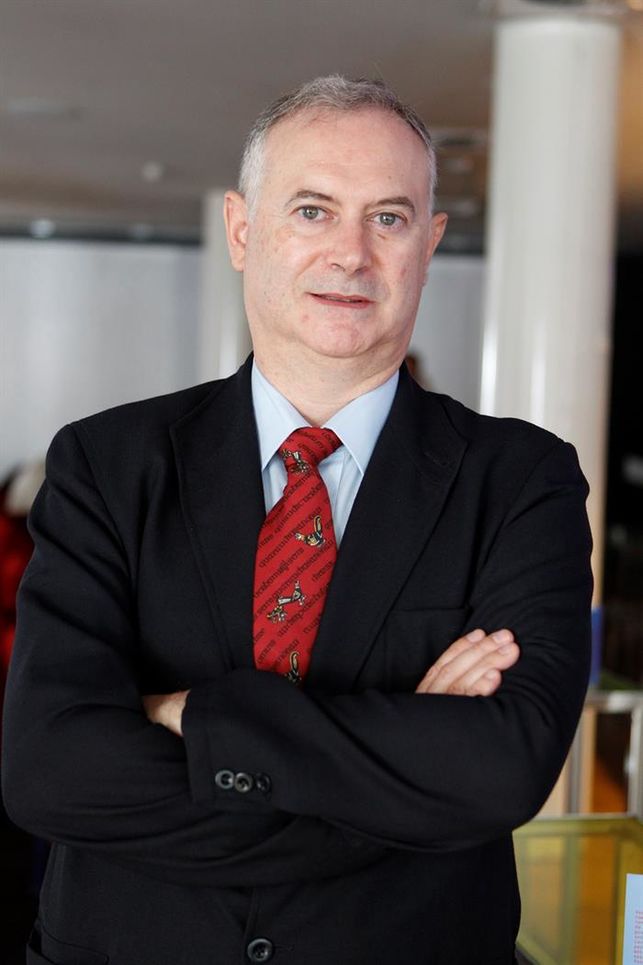 Enrique Moradiellos