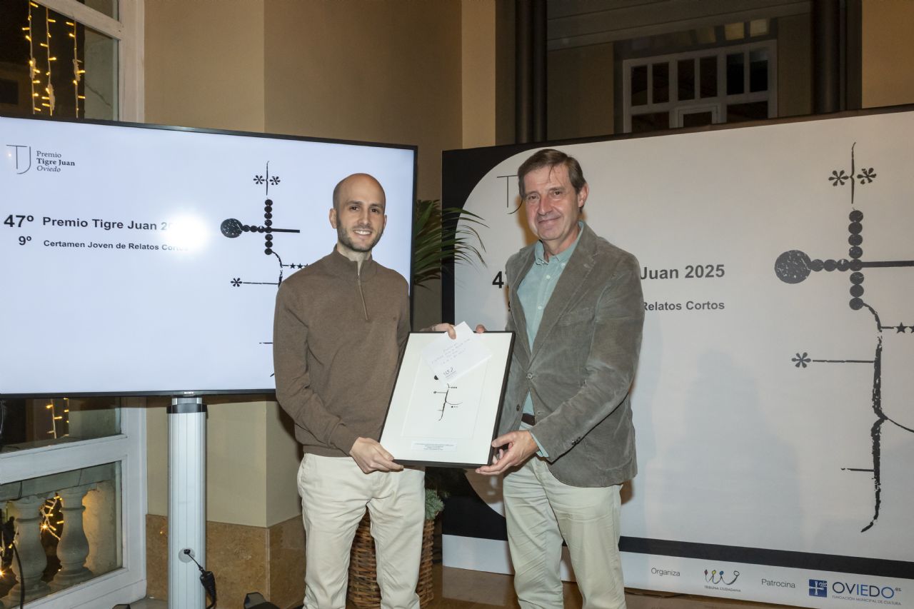 Adri�n de la Fuente Ballesteros y Carlos Fern�ndez Llaneza