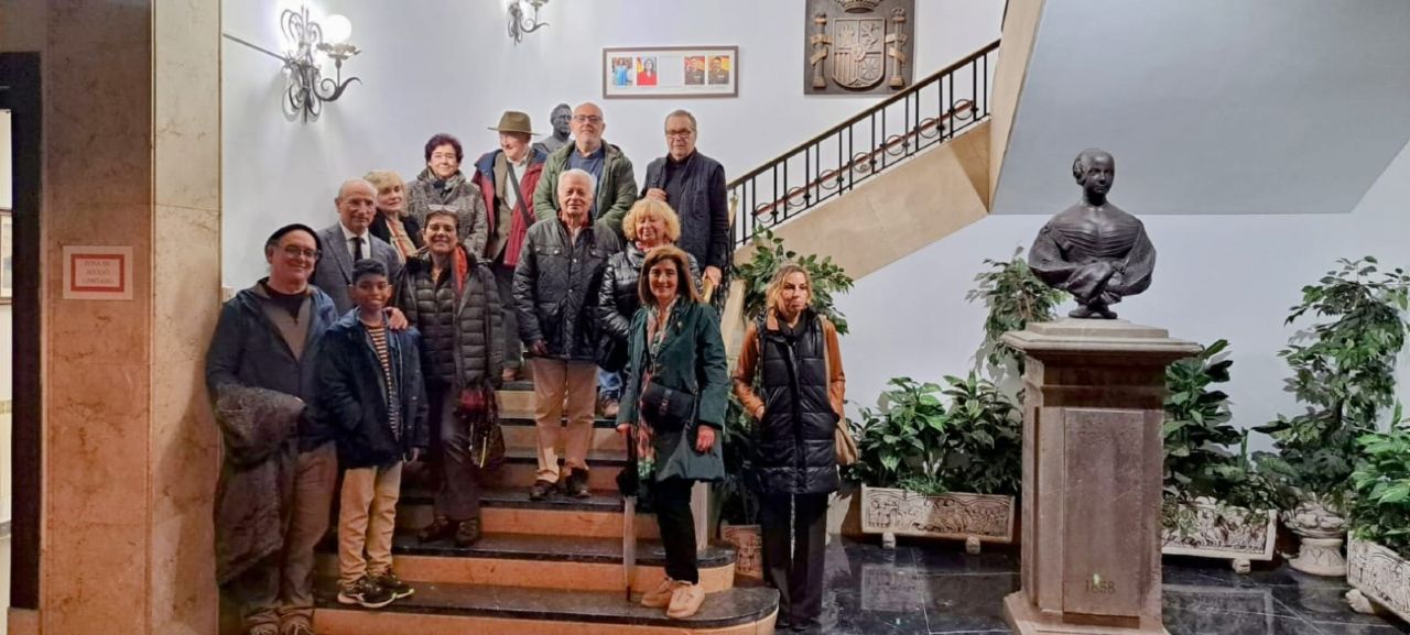 Socios de TC en la visita a la Delegacin de Defensa del Principado de Asturias