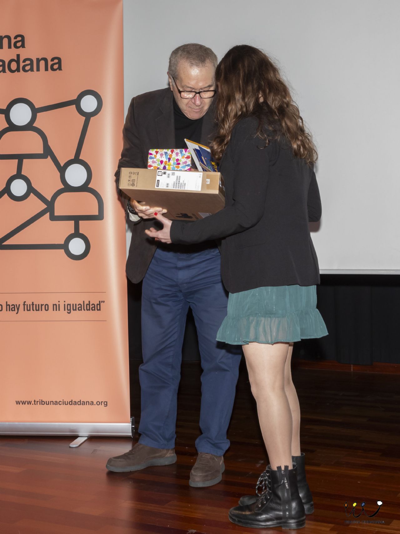 Alba Su�rez Brenes premio Virtus de Acci�n Social y Pedro S�nchez Lazo, Presidente de Tribuna Ciudadana