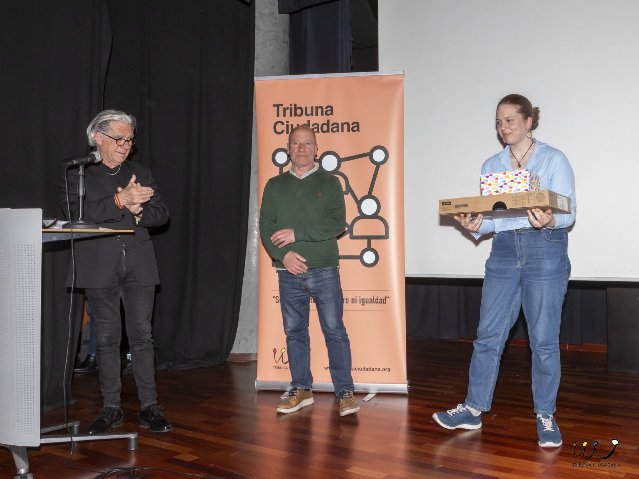 Enrique Monge, Tetiana Ivchenko premio Virtus de las Ciencias y Juan Luis San Mart�n de la librer�a La Pilarica