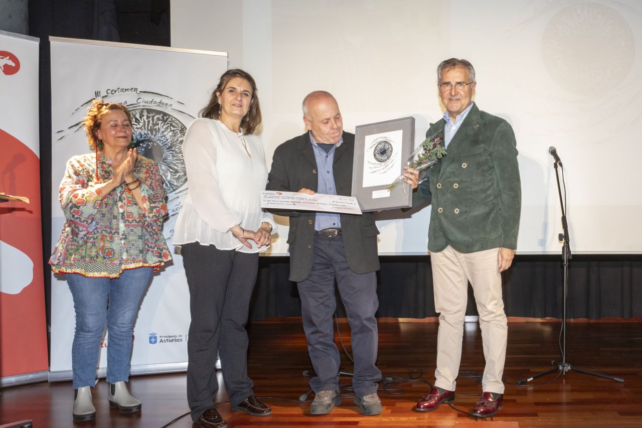 Carmen Montes, Mar�a Velasco, Jos� Ram�n Fern�ndez, Carlos Si�eriz