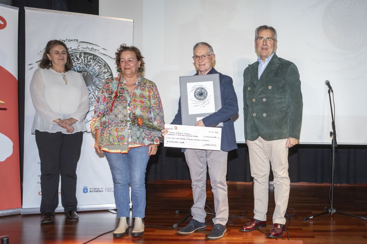 Mar�a Velasco, Carmen Montes, Xuan Mel Miyar Mart�nez y Carlos Si�eriz