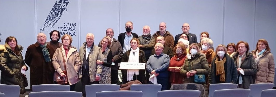 Socios en el 42 aniversario de Tribuna Ciudadana