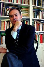 Enrique Moradiellos