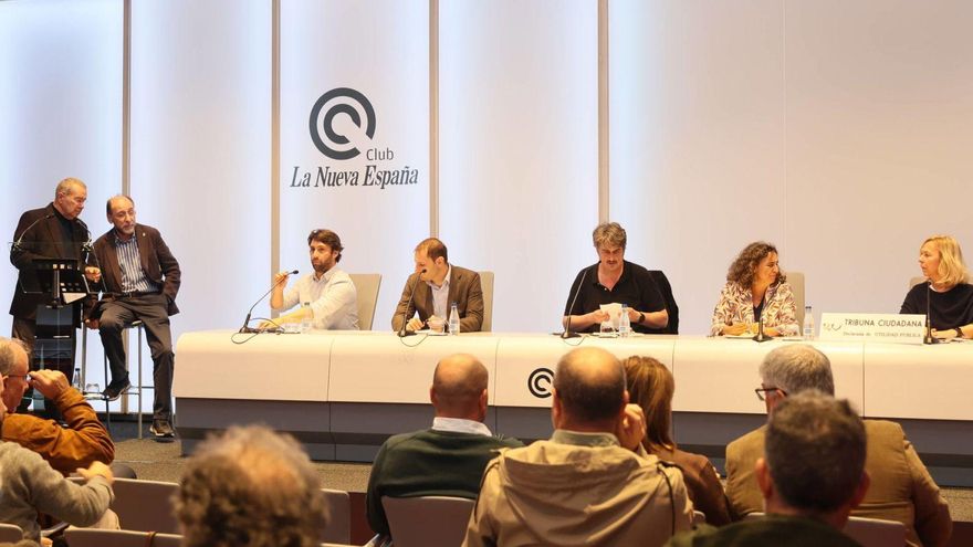 De izquierda a derecha, Pedro Sánchez Lazo, Javier Suárez Pandiello, Andrés David Ruiz, Adrián Pumares, Xabel González Vegas, Ana Puerto Prado y Sara Álvarez Rouco